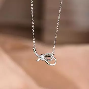 Ожерелье-бантик темперамент для женщин на Новый год, модное, легкое, роскошное, нишевая цепочка на ключицу, цепочка на шею