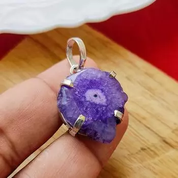 Ожерелье-цепочка из натурального синего солнечного кварца с подвеской из серебра 92,5 пробы