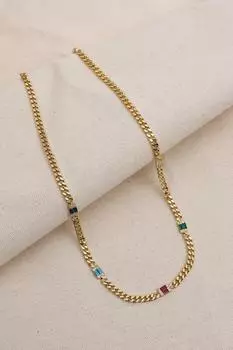 Ожерелье-цепочка золотого цвета с разноцветным камнем-багетом