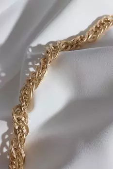 Ожерелье-цепочка золотого цвета с толстой цепочкой
