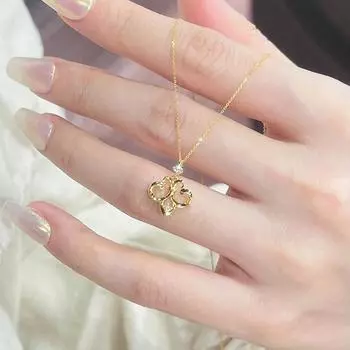 Ожерелье Iris Женственность Легкая Роскошь Французская Вспышка Бриллиантовая Цепочка Ласточкин Хвост Ключица Цепочка Из Нержавеющей Стали Простая Цветочная Цепочка На Шею
