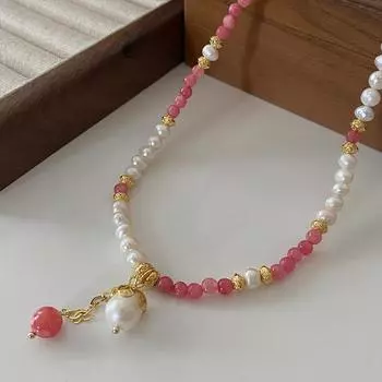 Ожерелье из бисера с клубничным кристаллом не выцветает, женская летняя высокочувствительная легкая роскошная универсальная цепочка на ключицу аксессуары Yiwu цепочка для свитера