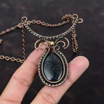 Ожерелье из черного солнечного камня Ожерелье из медной проволоки Регулируемое ожерелье Драгоценный камень Медные украшения Ожерелье ручной работы Дизайнерские украшения для подарка