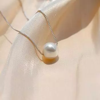 Ожерелье из искусственного жемчуга для женщин, новый продукт, нишевый дизайн, чувство возраста, легкая роскошная цепочка на ключицу, регулируемая