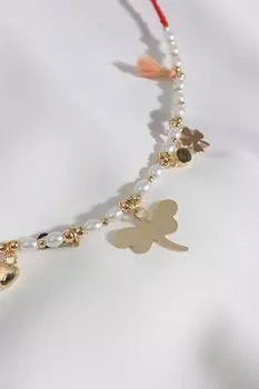 Ожерелье из красных бусин с подвеской в виде стрекозы