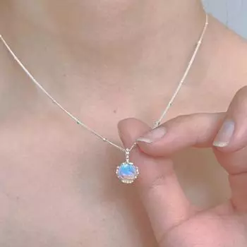 Ожерелье из лунного камня, нишевый дизайн, высококачественное темпераментное ожерелье на ключице, женские украшения разноцветный