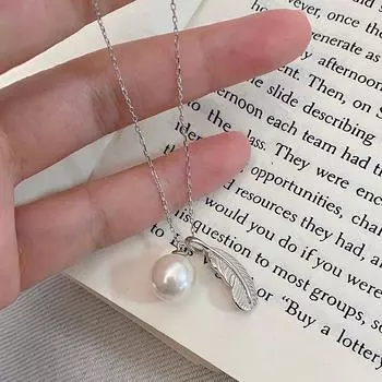 Ожерелье из перьевого жемчуга с легкой роскошной текстурой, модное и универсальное для поездок на работу, элегантная цепочка на ключицу