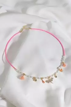 Ожерелье из розовых бусин с подвеской в виде стрекозы