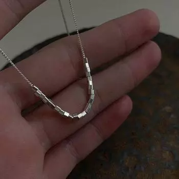 Ожерелье из стерлингового серебра 925 пробы с маленькими квадратными кубическими бусинами, женское простое ожерелье-цепочка на ключицу, ювелирные изделия ручной работы