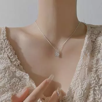 Ожерелье из стерлингового серебра S925 с позолоченным минималистичным дизайном, цепочка на ключицу с пятью лепестками цветов, колье из свежих полых бриллиантов с цветком