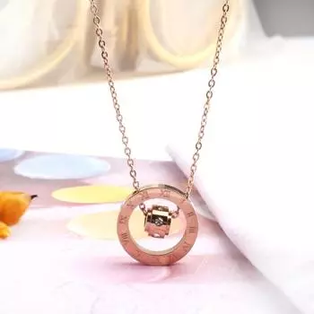 Ожерелье из титановой стали из розового золота, независимая упаковка, римский кулон
