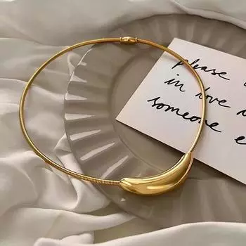 Ожерелье из титановой стали не выцветает, высококачественный дизайн подвески из изогнутой трубкой из холодного металла