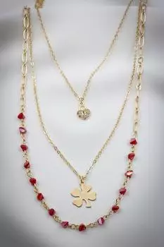 Ожерелье из трех частей с подвеской в виде клевера и красными бусинами