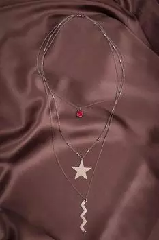 Ожерелье из трех частей серебряного цвета с подвеской в виде звезды