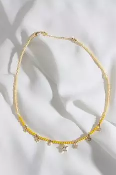 Ожерелье из желтого бисера с подвеской в виде звезды