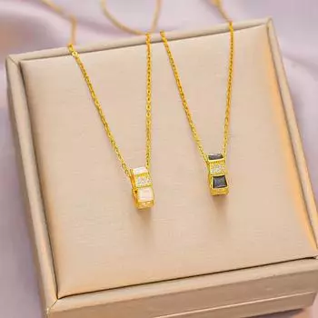 Ожерелье из змеиной кости