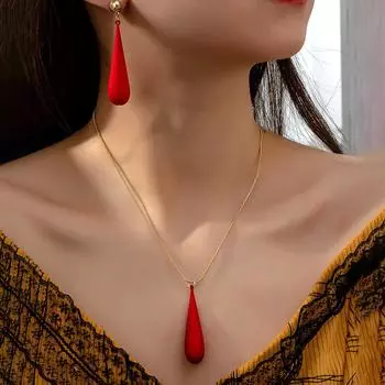 Ожерелье-капля в стиле ретро с геометрическим узором и пара серег-гвоздиков в стиле ретро красный
