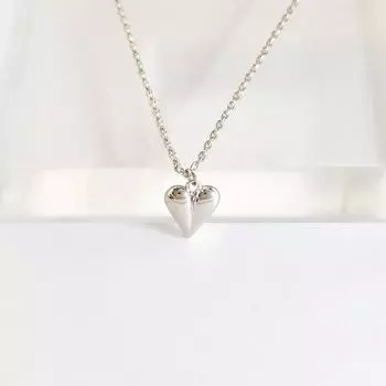 Ожерелье Love для женщин, цепочка на ключицу в виде персикового сердца, простой дизайн, ожерелья для темперамента, новинка 2025 года золотой