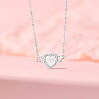 Ожерелье Love для женщин Ins Tide Light Luxury Niche Design Sense Wings Heart из нержавеющей стали с цепочкой на ключицу