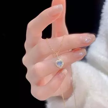 Ожерелье Love Женское Летнее Легкое Роскошное Нишевое Дизайнерское Почувствуйте Цепь в форме Сердца для Ключицы Из Нержавеющей Стали