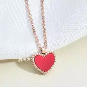 Ожерелье «Любовь» Женское Легкая Роскошь Простое Универсальное Красное и Черное Эмалированное Сердце Подвеска Изысканная Цепочка на Ключицу