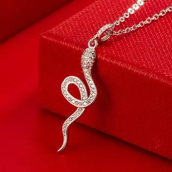 Ожерелье на год рождения, женское, в национальном стиле, в виде сяохуншу, универсальное, с высоким дизайном, в виде маленькой змеиной души