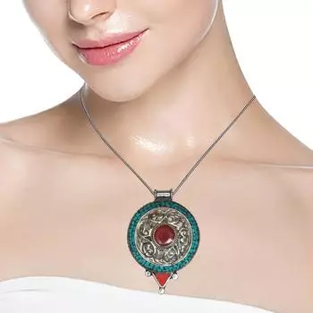 Ожерелье ручной работы из тибетского серебра с драгоценными камнями бирюзового и красного кораллов в Непале