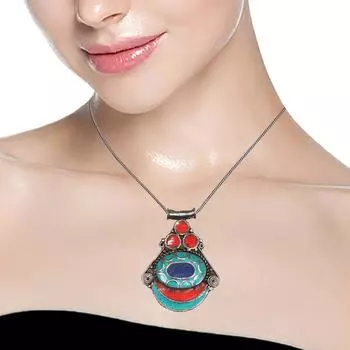 Ожерелье ручной работы из тибетского серебра с драгоценными камнями бирюзового и красного кораллов в Непале