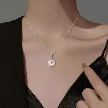 Ожерелье S999 из чистого серебра с пряжкой в виде бабочки и халцедона, женское, с особым дизайном, легкая роскошная подвеска