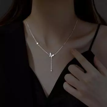 Ожерелье с бабочкой и кисточкой из полной воды для женщин, новое модное темпераментное легкое роскошное ожерелье с нишевой цепочкой на ключицу, дизайнерское вечернее ожерелье