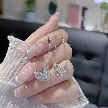 Ожерелье с бриллиантами в форме сердца и любовью для женщин, легкая роскошная мода, высококачественный кулон с бриллиантами и любовью, женский подарок