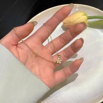 Ожерелье с бриллиантовой бабочкой для женщин, легкое, роскошное, нишевый дизайн, цепочка на ключицу с цветком из циркония