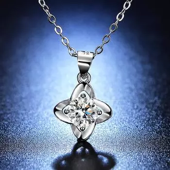 Ожерелье с четырьмя листами клевера, имитация муассанита, темпераментная модная цепочка на ключицу, женская мода, корейская версия, ожерелье в виде мельницы