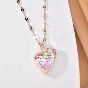 Ожерелье с изогнутым персиковым сердцем, женская премиальная легкая роскошная универсальная трендовая подвеска в форме сердца, регулируемая цепочка на ключицу, аксессуары