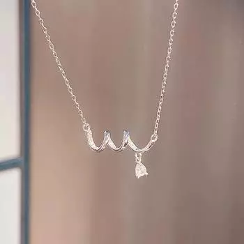 Ожерелье с каплями воды, женственность, простая кривая, подвесной светильник, роскошный нишевый дизайн, волна воды, ключичная цепочка из нержавеющей стали