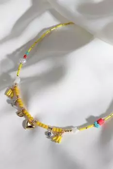 Ожерелье с подвесками желтого цвета