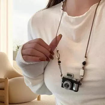 Ожерелье с подвеской в виде камеры, свитер для церемоний, юбилеев, праздников Black Silver Camera