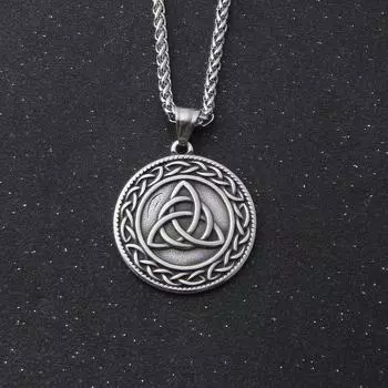 Ожерелье с подвеской в виде кельтского узла Троицы из олова - медальон с семейным гербом викингов и ирландцев с переплетенным узором (Ювелирные изделия Маллен) Single Pendant