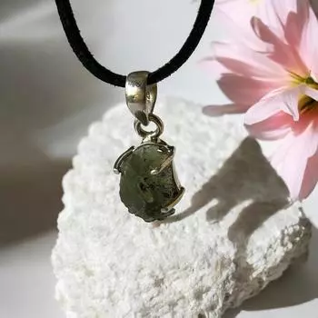 Ожерелье с подвеской в виде молдавского зубца, оправа из стерлингового серебра, лечебные украшения из кристаллов, уникальный духовный кулон, подарок для нее Free Size зелёный