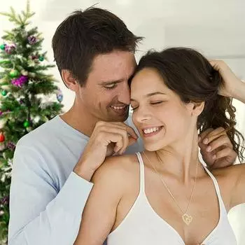 Ожерелье с подвеской в виде сердца для мамы с подарочной коробкой с розой для мамы, романтический подарок на день рождения, Рождество 2025 года, новинка в моде, роскошные ювелирные изделия серебряный