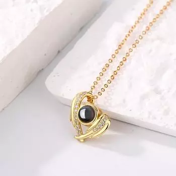 Ожерелье с проекцией ангела для женщин, цветные фотографии на десятках языков, индивидуальные текстовые имена