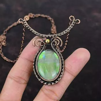 Ожерелье с радужным мистическим опалом, ожерелье из медной проволоки, регулируемое ожерелье ручной работы, ювелирные изделия из медной проволоки, ожерелье из драгоценных камней, подарок для женщин