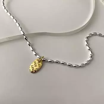 Ожерелье с рисовыми зернами в стиле «столкновение цветов осени и зимы» с буквой LOVE, нишевый дизайн, простой темперамент, универсальное ожерелье, популярное ожерелье 40cm