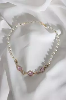 Ожерелье с розовым овальным камнем и жемчугом