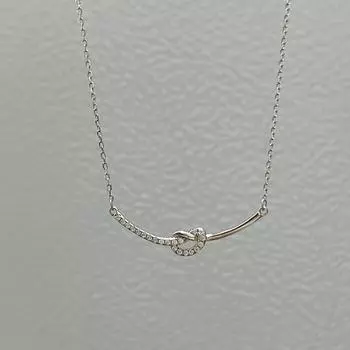 Ожерелье с Улыбкой и Узелком Любви, Женское, Легкое, Роскошное, Дизайнерское, Чувство, Нержавеющая сталь, Переплетенная, Узелок, Цепочка на ключицу