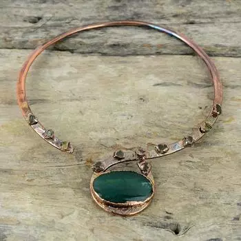 Ожерелье с вазонитом, ожерелье из гальванизированной меди и драгоценных камней, регулируемое ожерелье, грубое ожерелье из зеленого турмалина, ювелирные изделия ручной работы, свадебные подарки