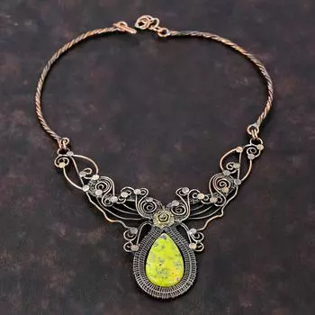 Ожерелье со стихтитом и драгоценным камнем, ожерелье из медной проволоки, ювелирные изделия из натурального стихтита, регулируемое ожерелье, медные украшения ручной работы, подарок для нее