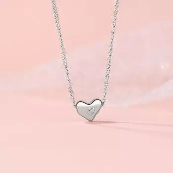 Ожерелье Temperament Love, женское, легкое, роскошное, нишевого дизайна, в форме сердца, нержавеющая сталь, ключичная цепочка
