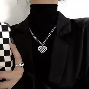 Ожерелье в клетку Love, женская милая и крутая цепочка на ключицу для малышек, титановая стальная осенне-зимняя цепочка для свитера, аксессуары Tide