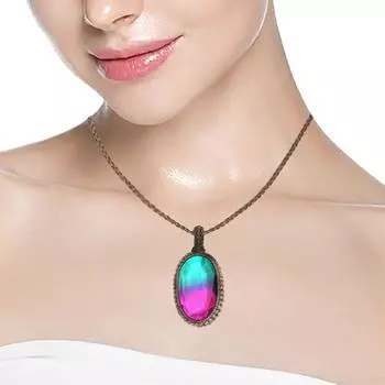 Ожерелье в технике макраме с кулоном из натурального турмалина и чешского кварца ручной работы